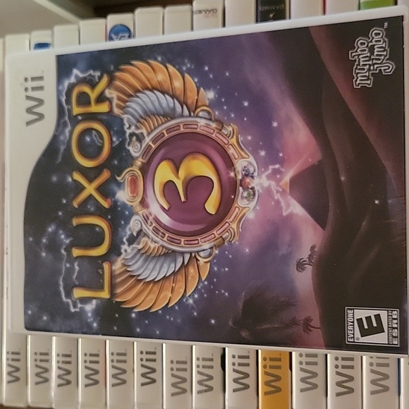 LUXOR 3 - Wii Game No Visable Stratches Original Case & Paper Inserts Like New - Picture 1 of 5